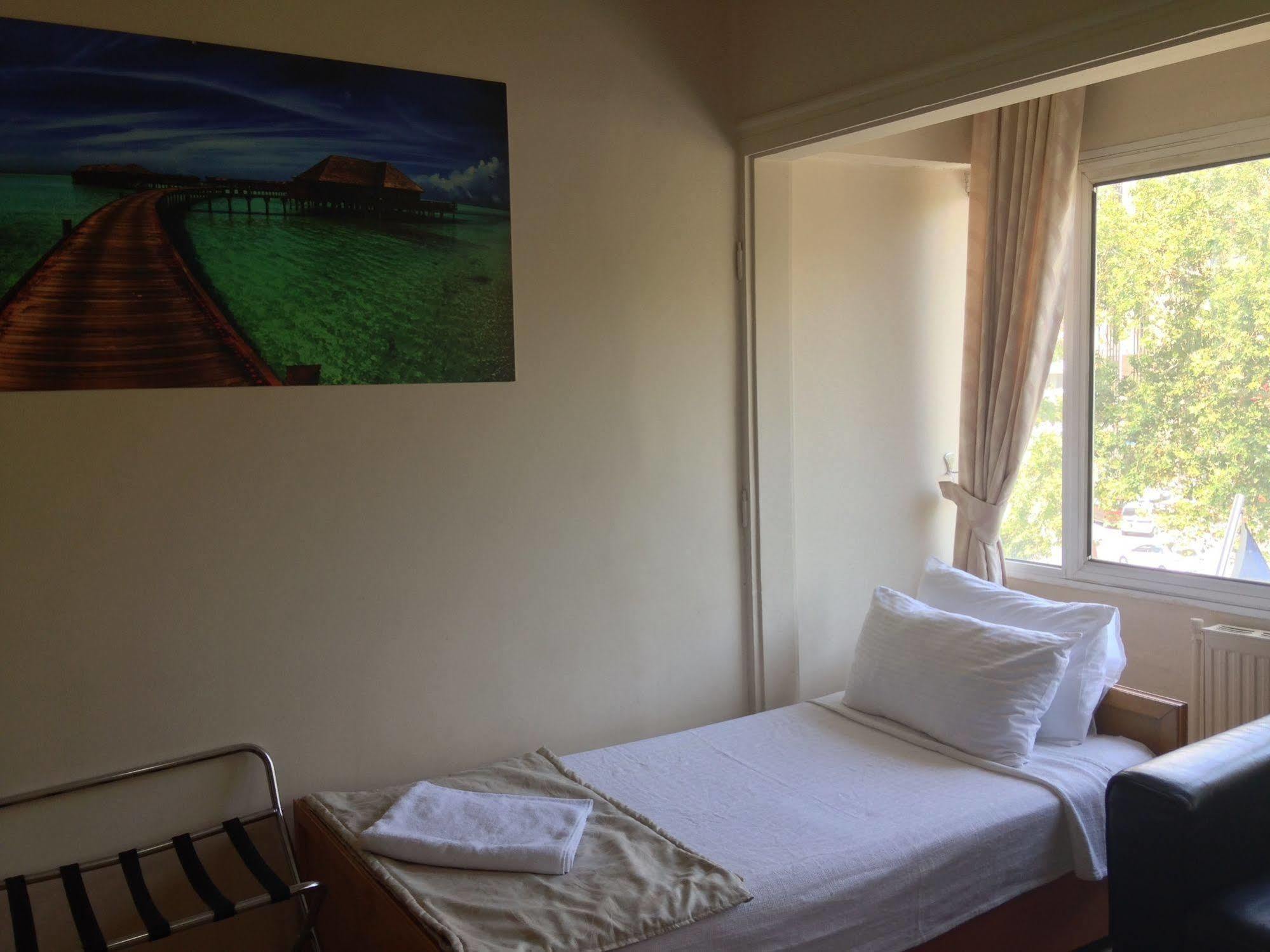 Caylan Hotel อิซมีร์ ภายนอก รูปภาพ